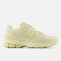 NB 1906 Utility - Pale Moss with Ambient Light / 36